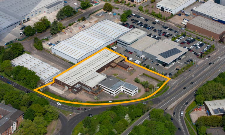 CUBE RE acquires Manor Royal site